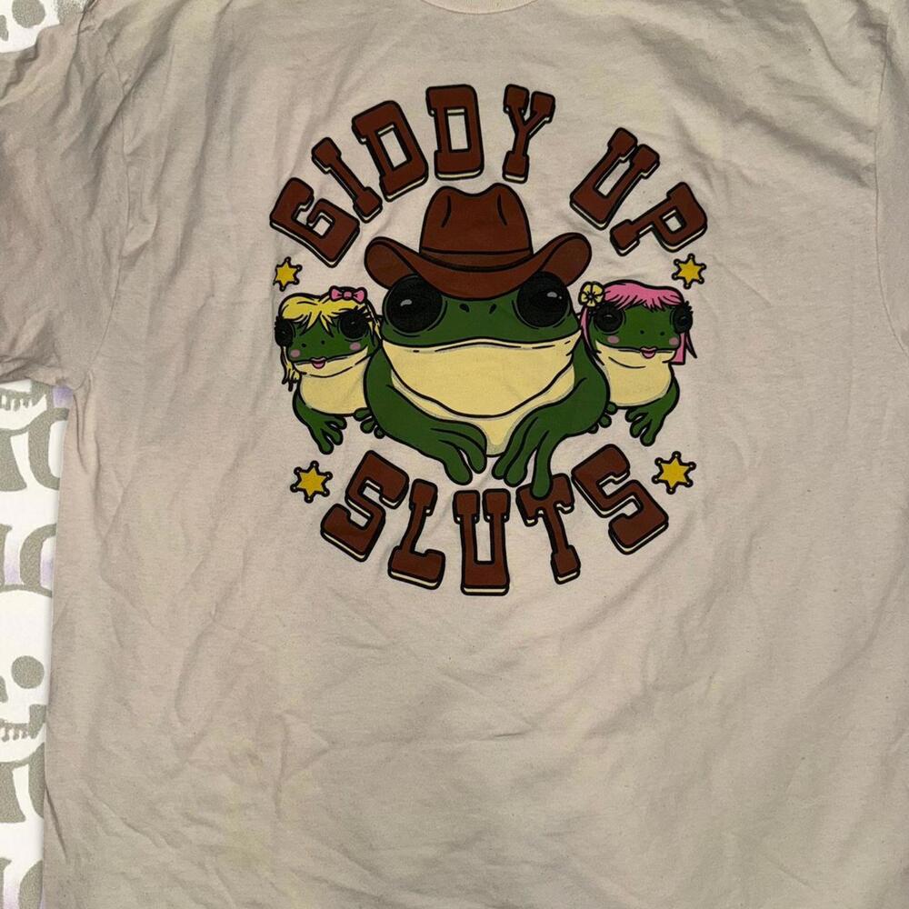 🐸 “Giddy Up Sluts” Cowboy Frog Tee 🐸